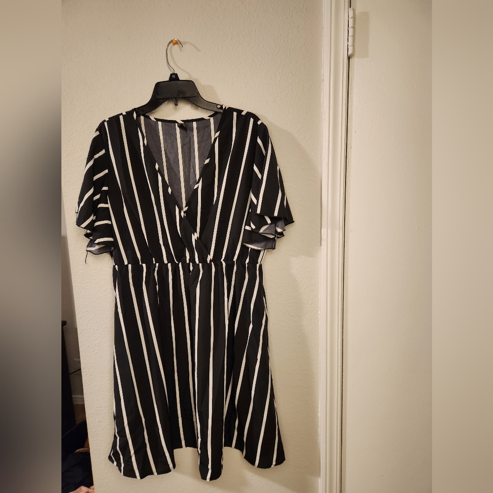 Blac dress w/ white stripes